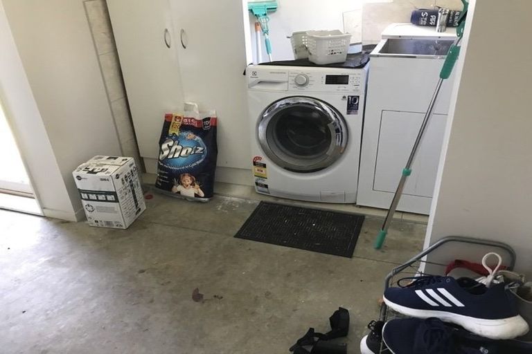 Photo of property in 15a Vine Street, Mangere East, Auckland, 2024