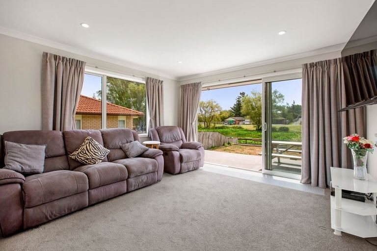 Photo of property in 6 Brian Curle Close, Huntly, 3700