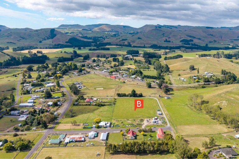 Photo of property in 12 Johnson Street, Ormondville, 4977