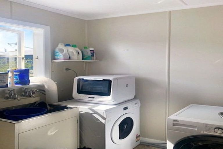 Photo of property in 31 Lower High Street, Marton, 4710