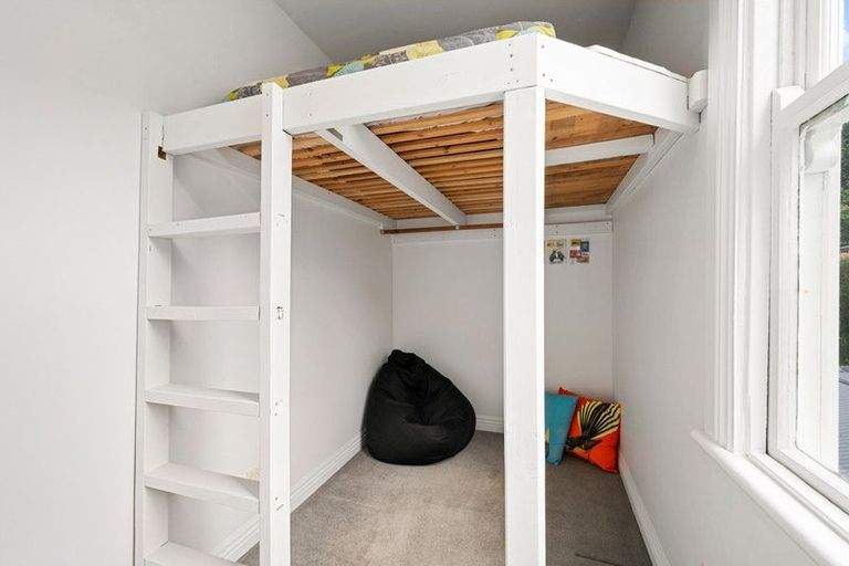 Photo of property in 141 Aro Street, Aro Valley, Wellington, 6021