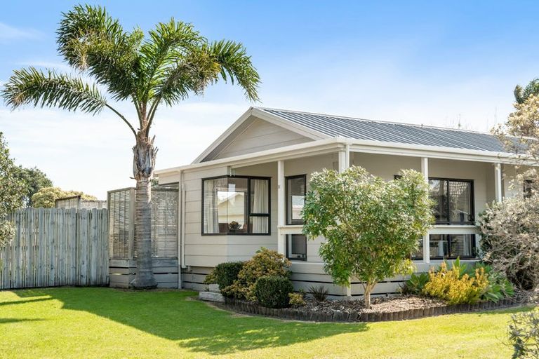 Photo of property in 16 Holland Close, Pauanui, Hikuai, 3579