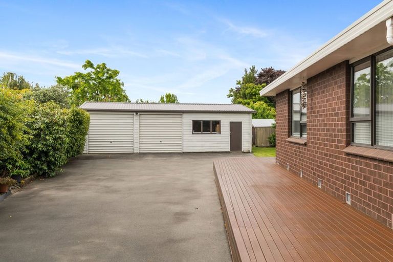 Photo of property in 23 Momorangi Crescent, Redwood, Christchurch, 8051