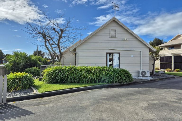 Photo of property in Riverbend Family Lodge Napier, 94 Bledisloe Road, Maraenui, Napier, 4110