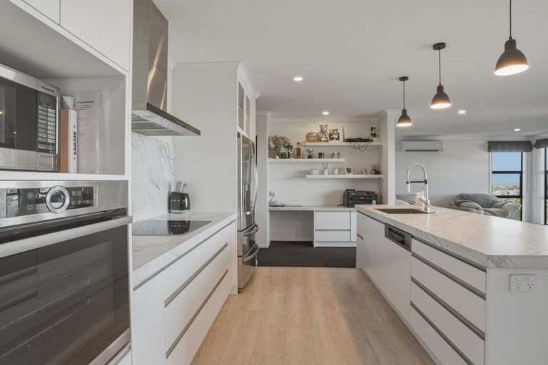 Photo of property in 36 Mcneil Street, Balclutha, 9230