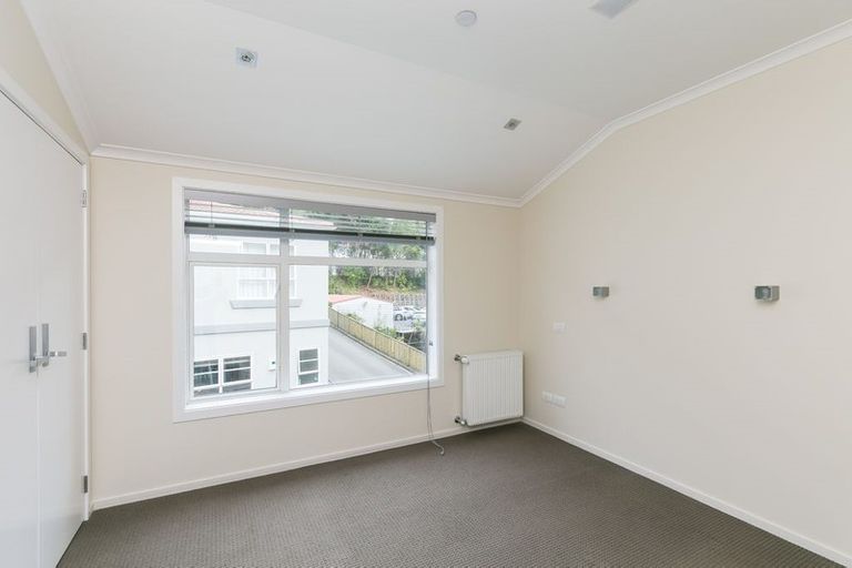 Photo of property in 12a Glenmore Street, Thorndon, Wellington, 6011