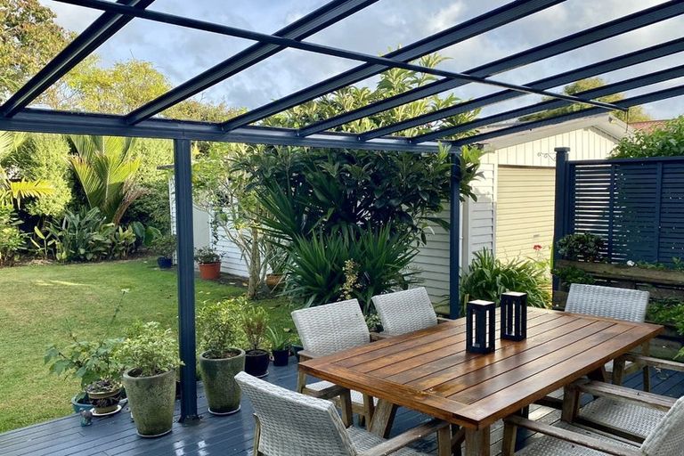 Photo of property in 16 Beazley Crescent, Tikipunga, Whangarei, 0112