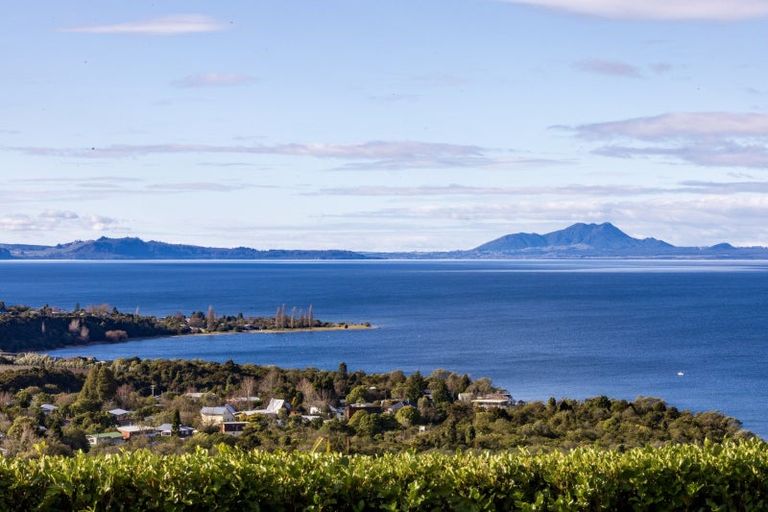 Photo of property in 15 Ngapera Way, Omori, Turangi, 3381