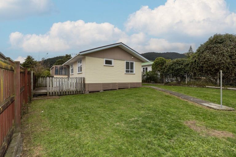 Photo of property in 17 Riwai Street, Paraparaumu, 5032