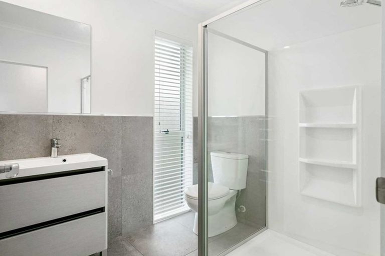 Photo of property in 1 Wallace Road, Hobsonville, Auckland, 0616