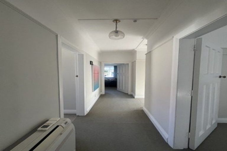 Photo of property in 33 Donald Street, Karori, Wellington, 6012