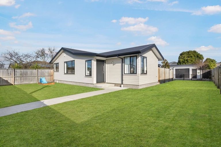 Photo of property in 14 Portchester Street, Aranui, Christchurch, 8061
