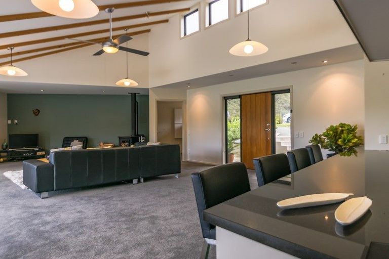 Photo of property in 2 Soucis Lane, Okiwi Bay, 7193