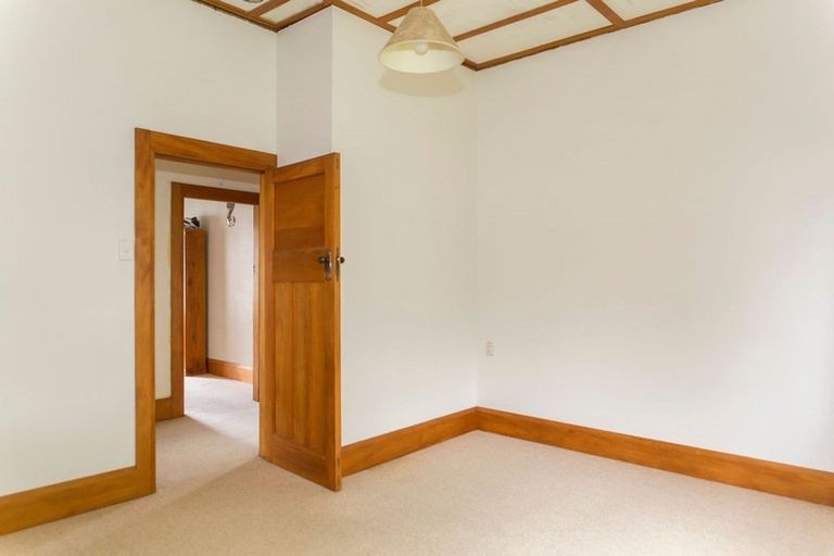 Photo of property in 5 Alexandra Street, Dannevirke, 4930