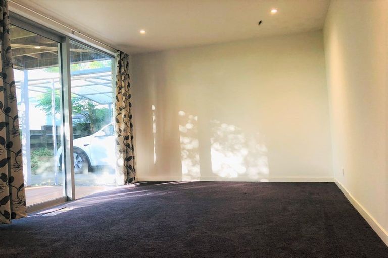 Photo of property in 1/14 Rothesay Bay Road, Rothesay Bay, Auckland, 0630