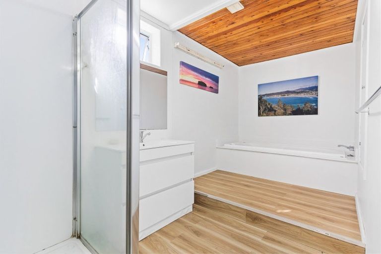 Photo of property in 611 Beach Road, Whangamata, 3620