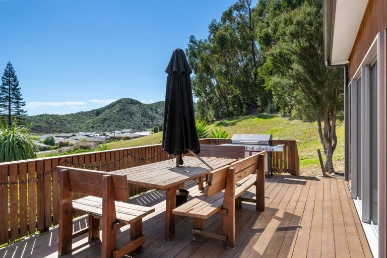 Photo of property in 11 Bell Bird Rise, Picton, 7220