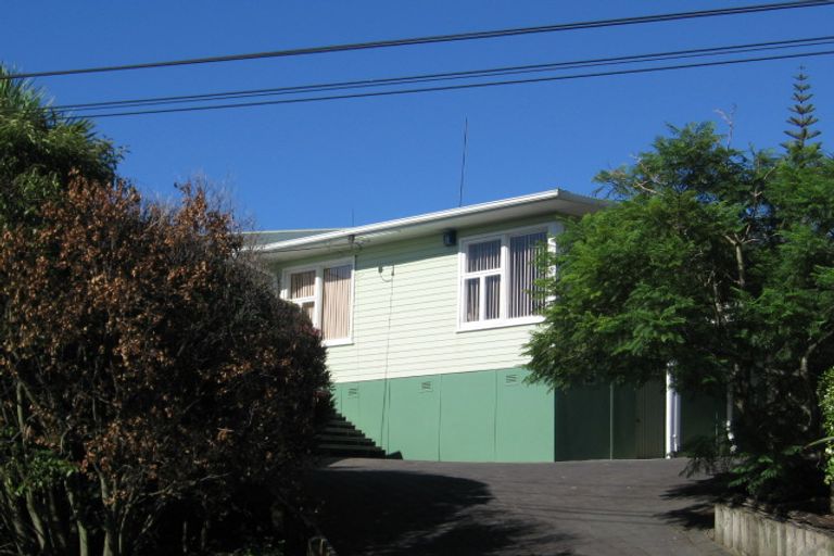 Photo of property in 705a Beach Road, Browns Bay, Auckland, 0630