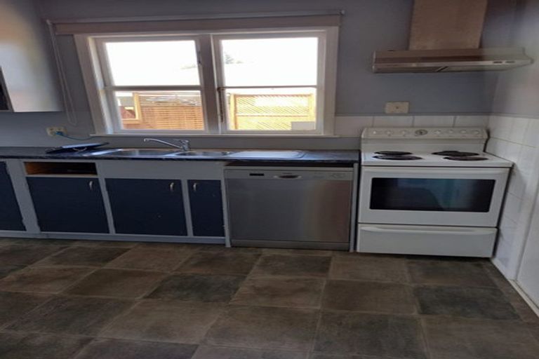 Photo of property in 12 Hurley Place, Awapuni, Palmerston North, 4412