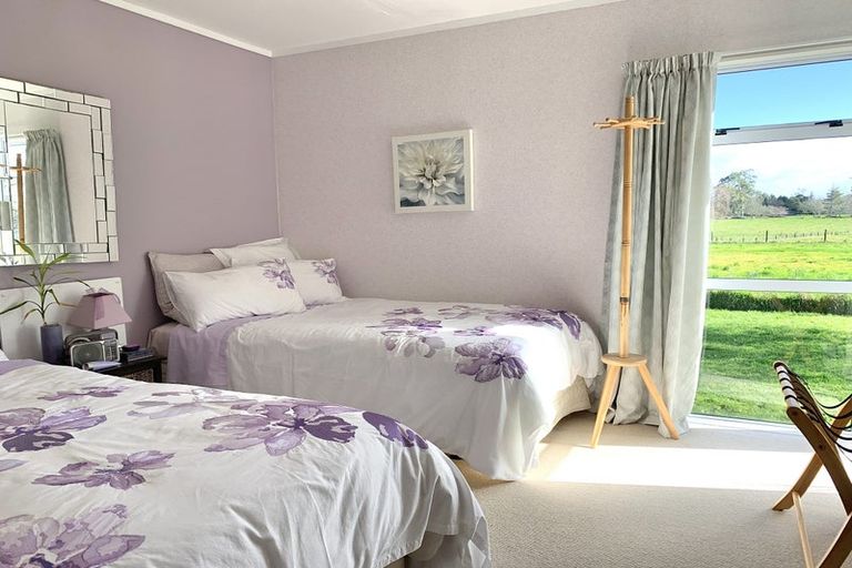 Photo of property in 28 Leeton Drive, Waipukurau, 4200