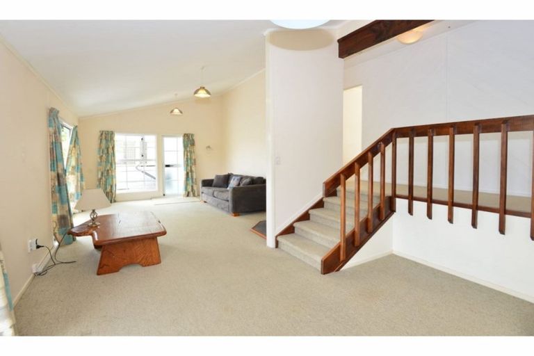 Photo of property in 56 Sun Valley, Hatfields Beach, Orewa, 0931