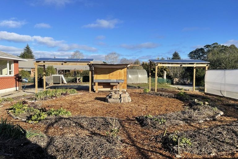 Photo of property in 15 Kennard Crescent, Karitane, Waikouaiti, 9471