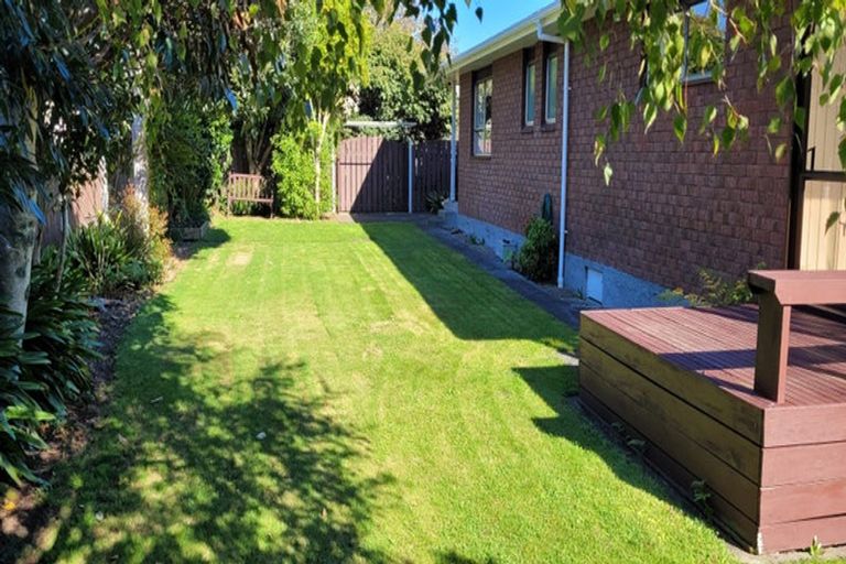 Photo of property in 17 Awanui Drive, Waikanae, 5036