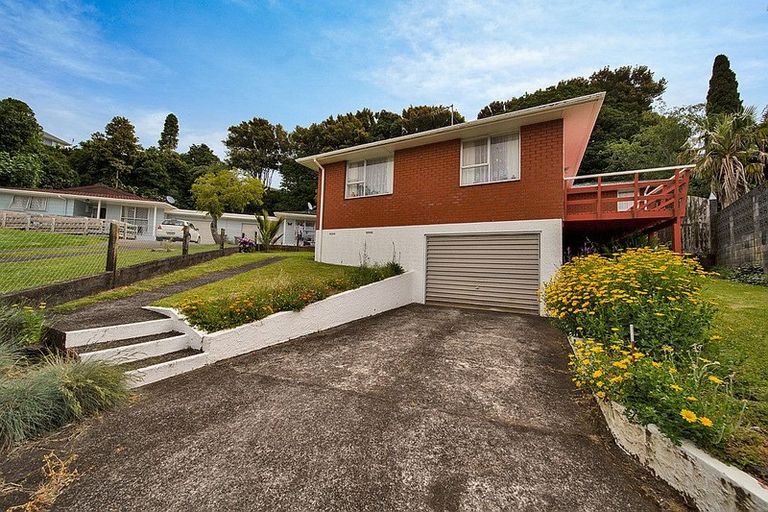 Photo of property in 14a Brixham Place, Merrilands, New Plymouth, 4312