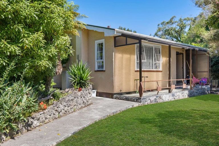 Photo of property in 2a Bute Place, Aramoho, Whanganui, 4500