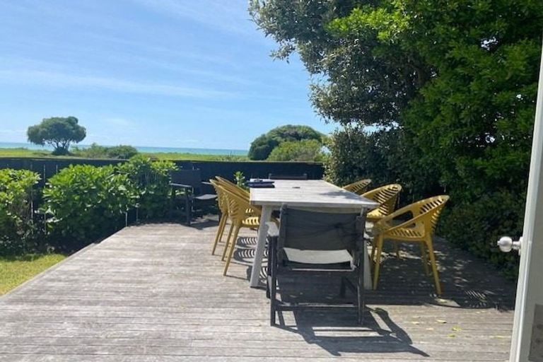 Photo of property in 18 Wellwood Terrace, Te Awanga, 4102