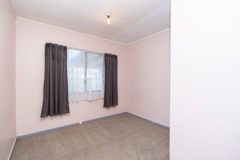 Photo of property in 30 Grange Avenue, Nawton, Hamilton, 3200