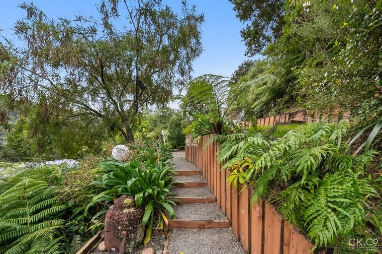 Photo of property in 32 Forest Road, Pinehaven, Upper Hutt, 5019