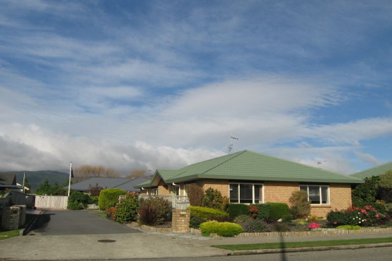 Photo of property in 2d Cedar Drive, Paraparaumu Beach, Paraparaumu, 5032