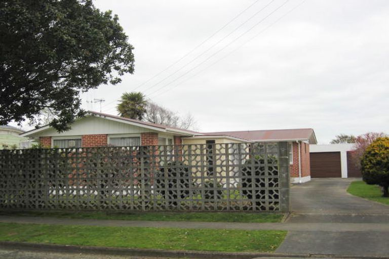 Photo of property in 23 Kings Drive, Levin, 5510