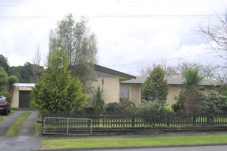 Photo of property in 2 Waterford Road, Fitzroy, Hamilton, 3206