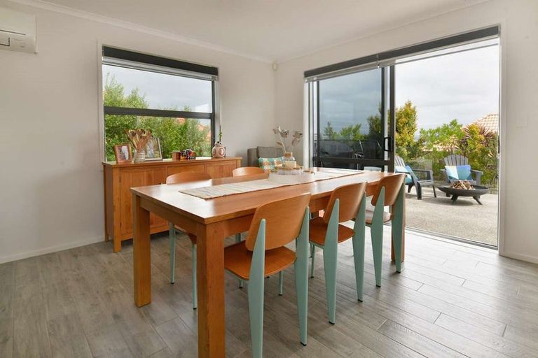 Photo of property in 119 Alec Craig Way, Gulf Harbour, Whangaparaoa, 0930