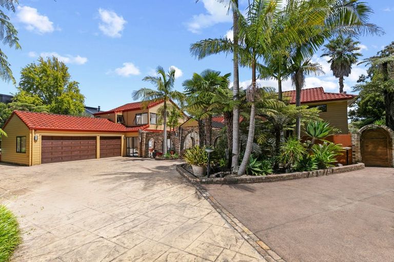 Photo of property in 20 Kingfisher Grove, Greenhithe, Auckland, 0632