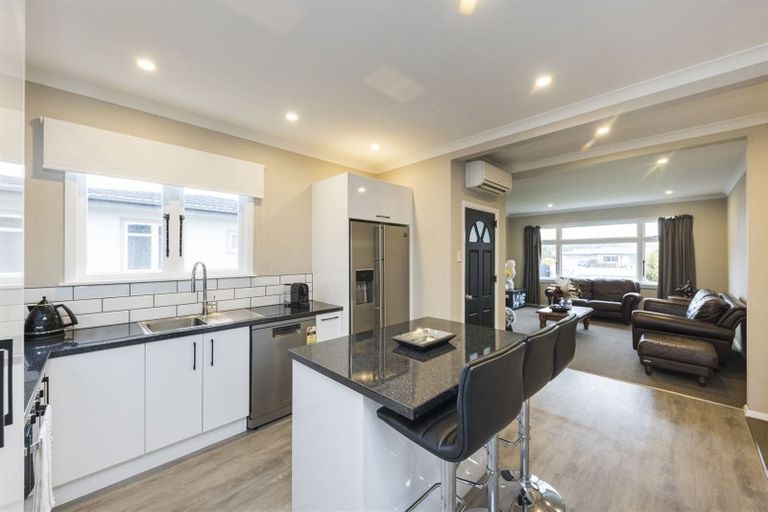 Photo of property in 5 Wood Street, Takaro, Palmerston North, 4410