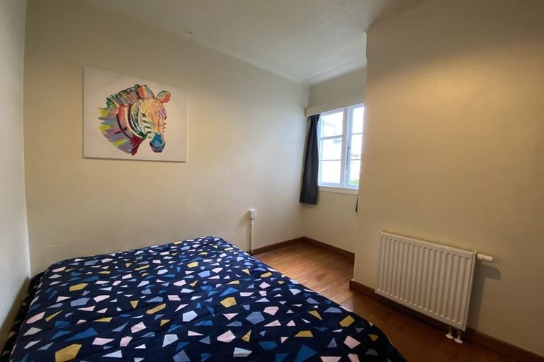 Photo of property in San Marino Apartments, 2/4 Oak Park Avenue, Te Aro, Wellington, 6011