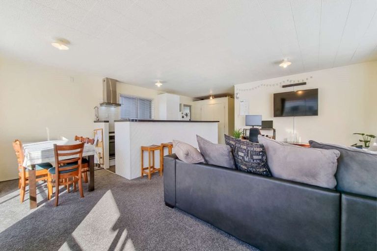 Photo of property in 18a Monokia Street, Fairy Springs, Rotorua, 3015