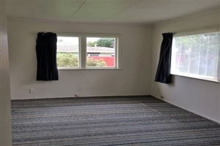 Photo of property in 38 Highbury Drive, Levin, 5510