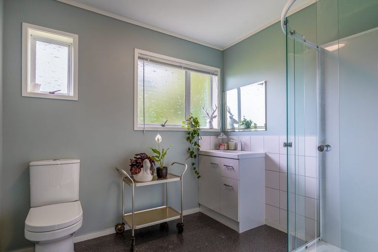 Photo of property in 2/14 Claridge Street, Glen Eden, Auckland, 0602