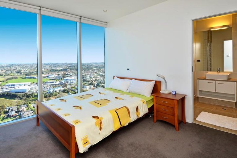 Photo of property in Sentinel Apartments, 2603/3 Northcroft Street, Takapuna, Auckland, 0622