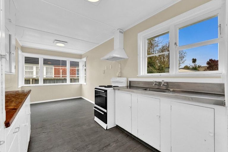 Photo of property in 34 Dunarnan Street, Avonside, Christchurch, 8061