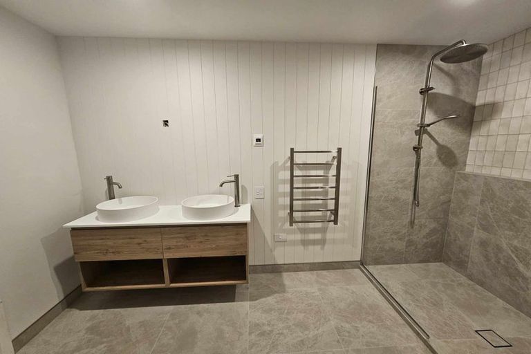 Photo of property in 43 Barn Road, Jacks Point, 9371