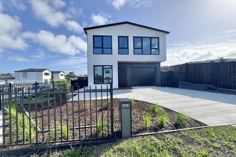 Photo of property in 36 Eighth View Avenue, Beachlands, Auckland, 2018