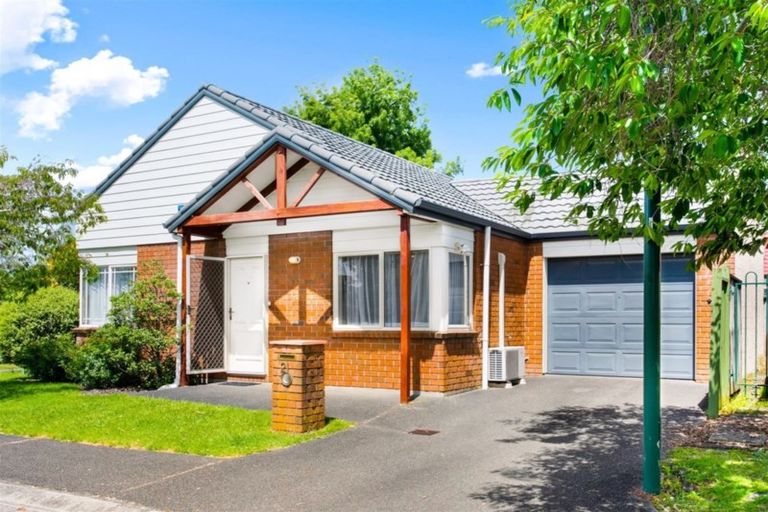 Photo of property in 21 Drummond Drive, Ranui, Auckland, 0612