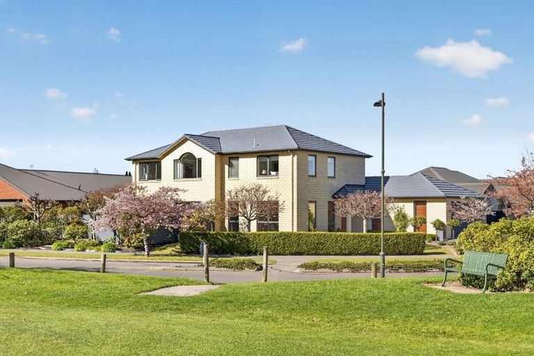 Photo of property in 49 Skyedale Drive, Harewood, Christchurch, 8051