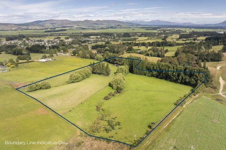 Photo of property in 72 Bush Street, Lumsden, 9730