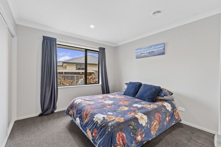 Photo of property in 67 Willowside Place, Amberley, 7410